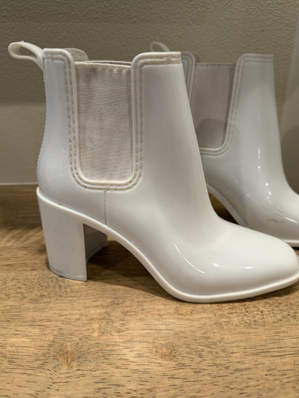 Jeffrey Campbell White Rain Boot Chunky Block Heel Chelsea Rainboots Size 7 - Picture 4 of 7